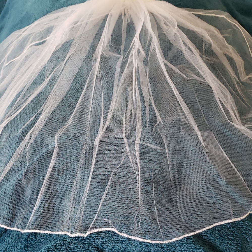 Communion Veil - Picture 2 of 2